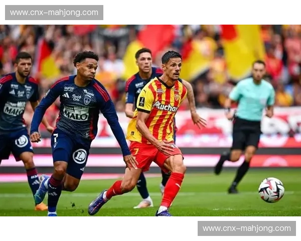 昂热主场顽强逼平强敌 艰难拿到保级关键一分