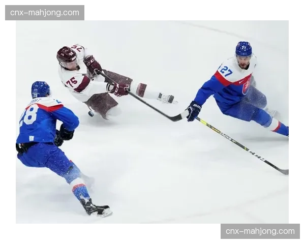 拉脱维亚男子冰球晋级淘汰赛 东欧队伍整体实力获认可