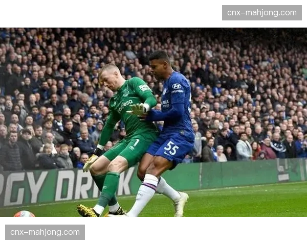 埃弗顿加纳80次抢断位列第二 中场防守覆盖面积广阔